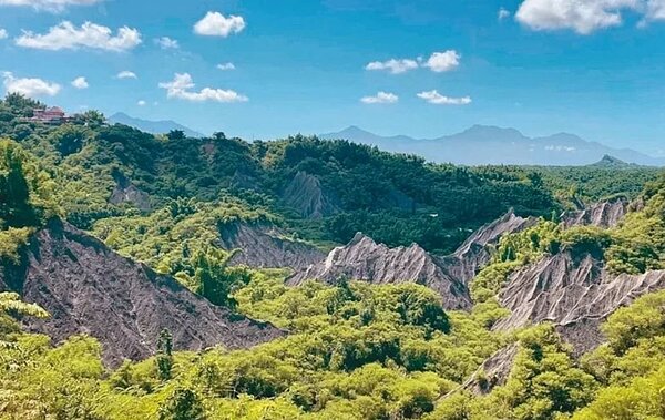 台南龍崎區牛埔地質公園及自然保留區,經市府國土計畫審議小組提案劃設為國土計畫保育地區第1、2類,預計6月底前報中央審議。圖/台南社大提供