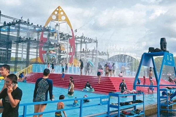 宜蘭冬山河親水公園只有在舉辦國際童玩節時有人潮。圖／聯合報系資料照