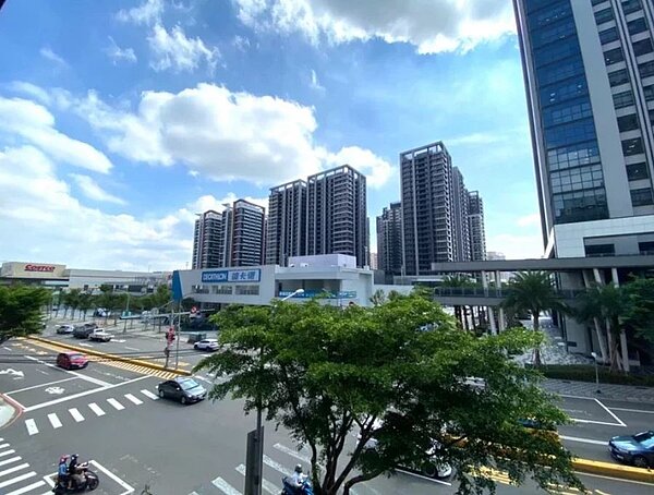 關埔重劃區機能完整,是竹科人購屋首選。圖/台灣房屋提供