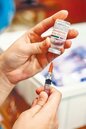 AZ下架新冠疫苗　撇清無關血栓訴訟