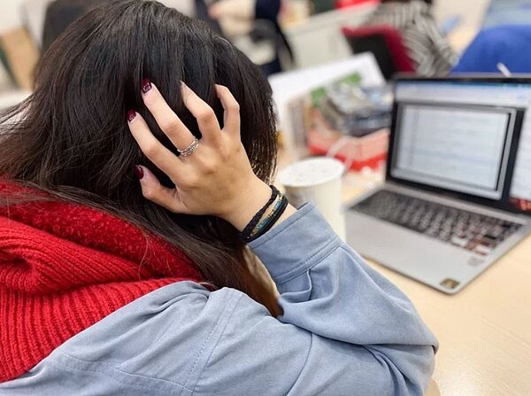 偏頭痛患者,女性多於男性。示意圖非新聞當事人/聯合報系資料照片