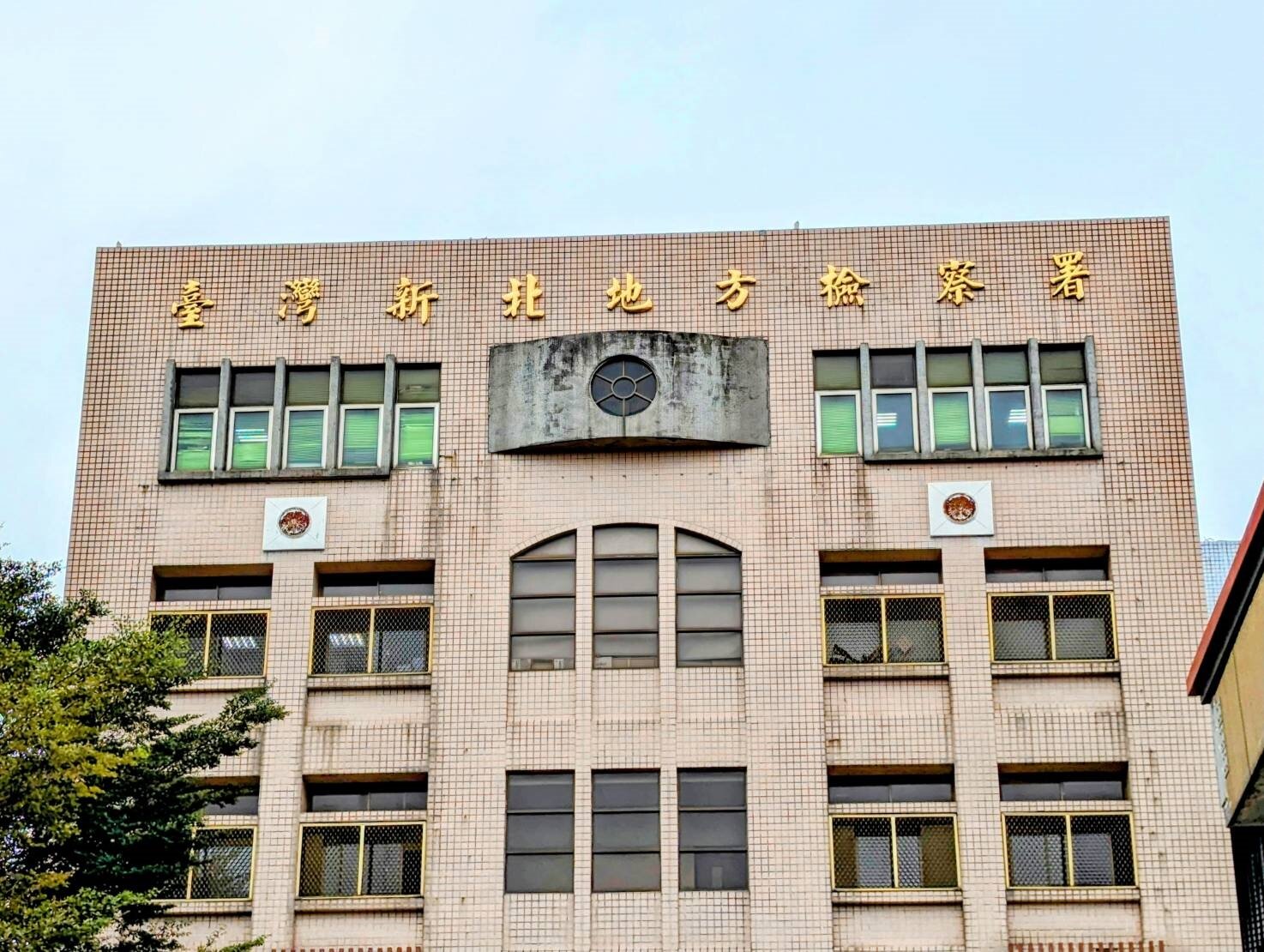 新北市國三生割喉案經新北地院少年法庭宣示,將涉案的未成年郭姓「乾哥」及林姓「乾妹」移送檢方偵辦。新北地檢署因全案事證相當充分且明確,僅偵辦27天便在今天依殺人罪嫌將2少年起訴。圖/聯合報系資料照片