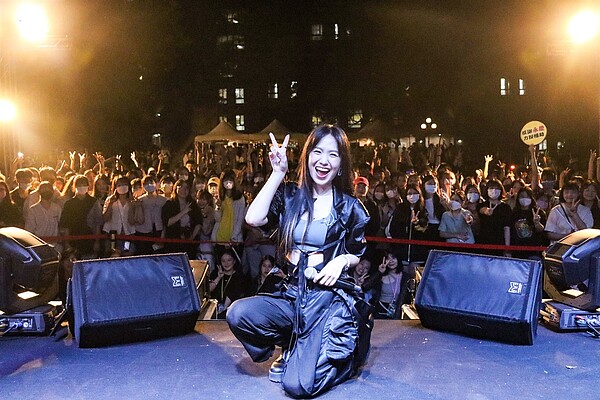 2023年永慶與文化大學產學合作《慶祭》演唱會邀請孫盛希壓軸。圖/文化大學大傳系提供