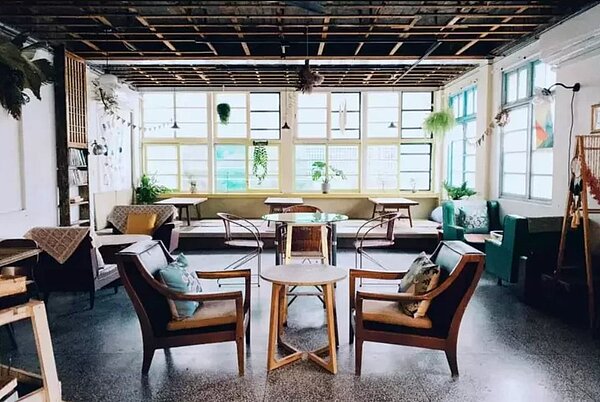 花蓮博愛街鐵道步行區的「心地日常」是超人氣老宅冰店。圖/摘自店家粉絲團