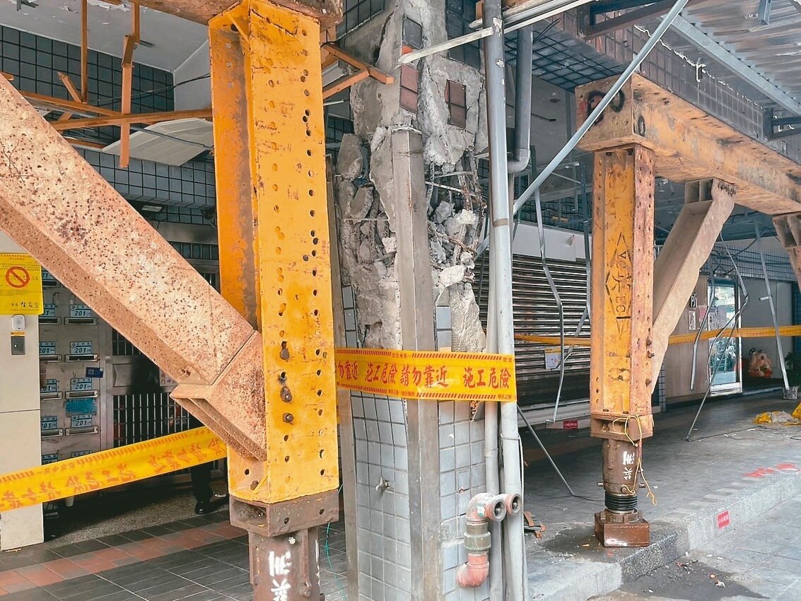 0403地震過後,新北建物受損已有11件紅單、20件黃單,新北都更處推「防災都更2.0 PLUS」,盼加速修繕或重建。記者李成蔭/攝影