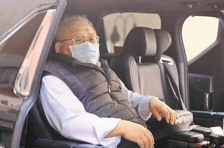 造成6死67人傷的錢櫃台北林森店大火案,檢方依過失致死等罪起訴錢櫃董事長練台生(如圖)等人,台北地方法院今(15)日將宣判。(本報資料照片)