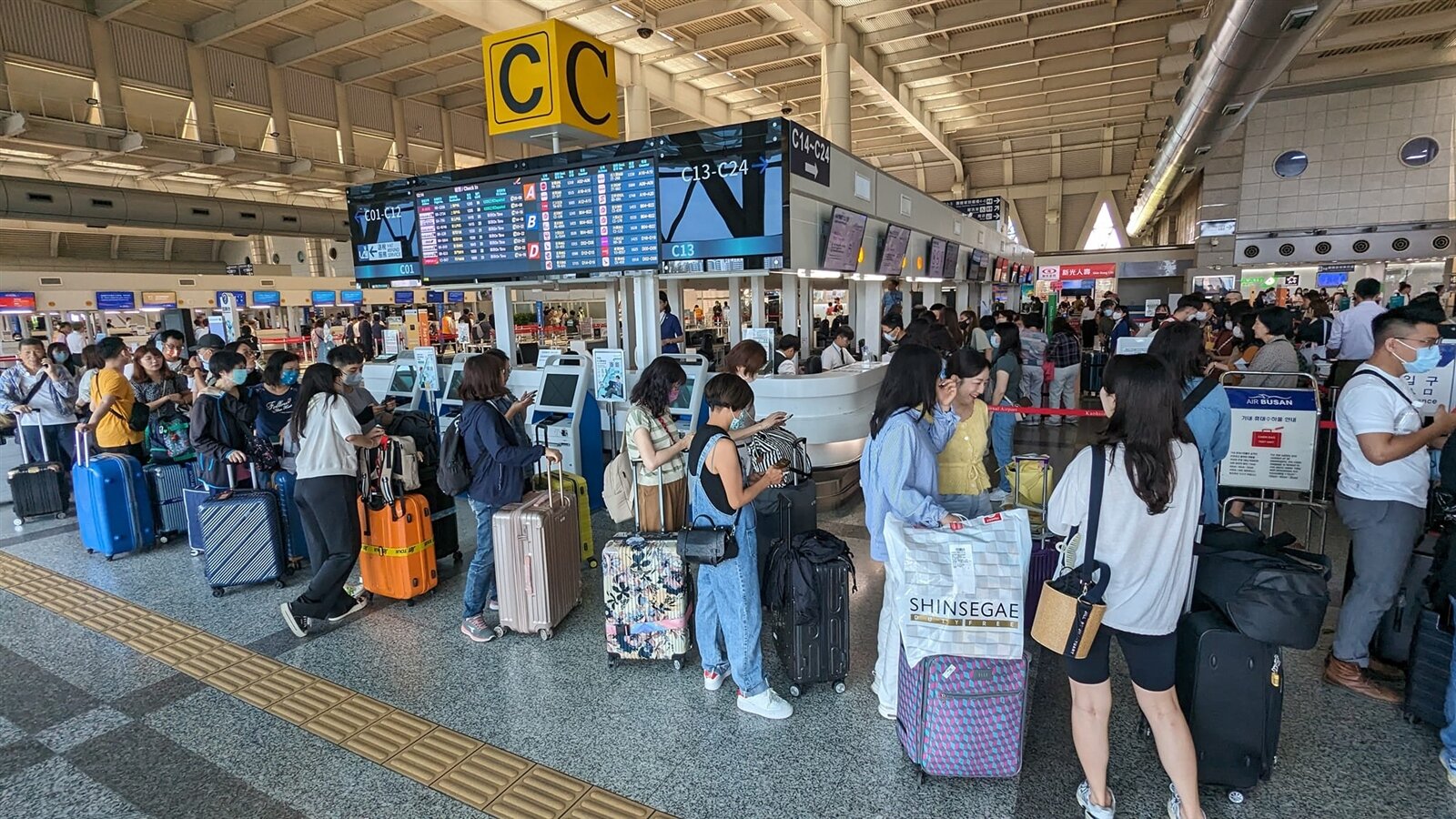 高雄機場正進行新航廈建設計畫,完工後年容量可達1650萬人次。記者潘奕言/攝影