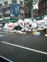 新明市場外攤堆出垃圾山　年開3000張罰單