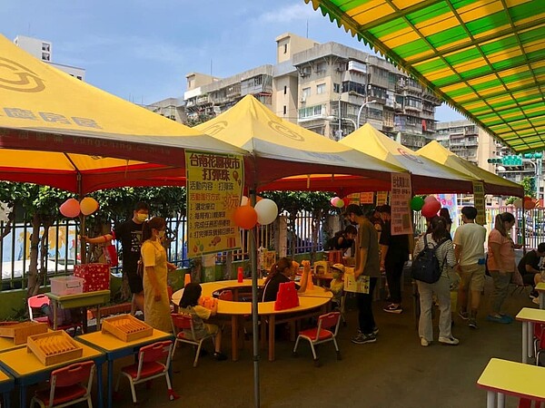 聯華幼兒園舉辦了非常熱鬧的園遊會活動（中正萬華樂生活X有你有我）