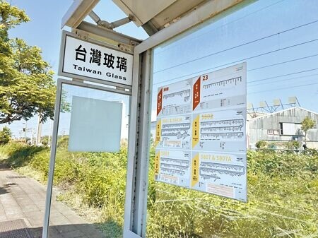 
新竹市香山區缺乏大眾運輸，加上司機缺工問題嚴重，先前苗栗客運2條公車路線減班，造成南香山長輩搭車困難，多位市議員盼市府重視香山區大眾運輸權益。（王惠慧攝）
