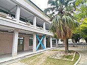 千餘師生危樓上課　議員批市府失能