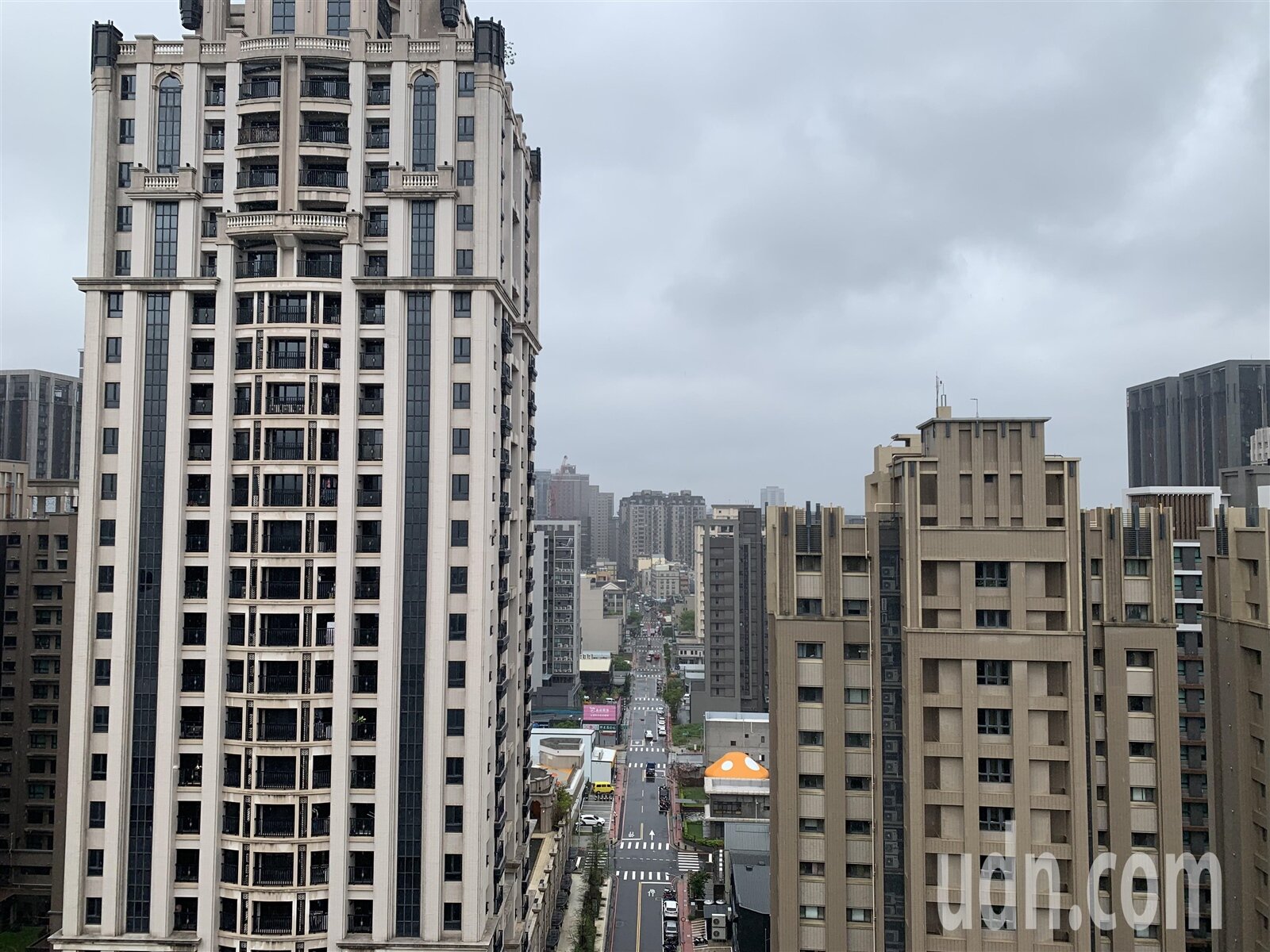 竹北房價高,網熱議公務員難負擔。記者巫鴻瑋/攝影