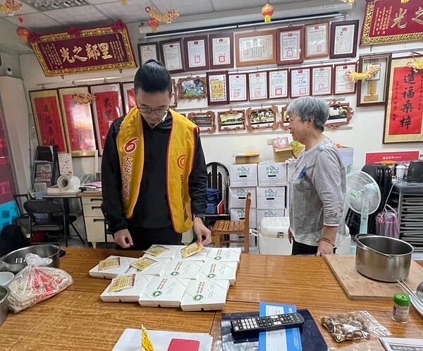 民權里舉辦共餐活動。（圖／中山大同樂生活Ｘ有你有我）