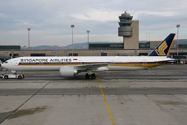 一架從倫敦飛新加坡的星航班機21日因遭遇亂流迫降泰國。示意圖/維基百科