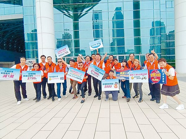 2024高雄市旅行公會國際旅展將於5月24日至27日在高雄展覽館登場，旅遊業界向賴政府喊話，希望6月1日解除赴陸「禁團令」。圖／高雄市旅行公會提供