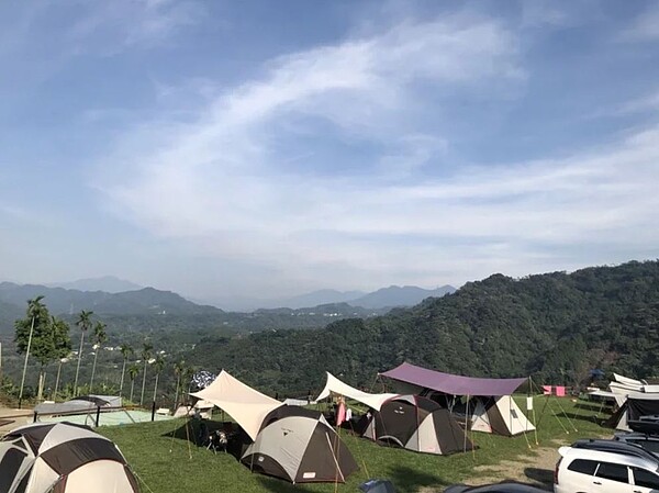 南投縣露營活動熱門,業者積極爭取合法化,提供遊客更好的露營環境。圖/南投縣露營觀光發展協會提供