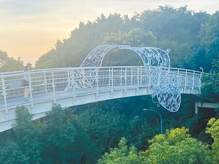 
彰化市八卦山大佛風景區天空步道景致迷人。（孫英哲攝）
