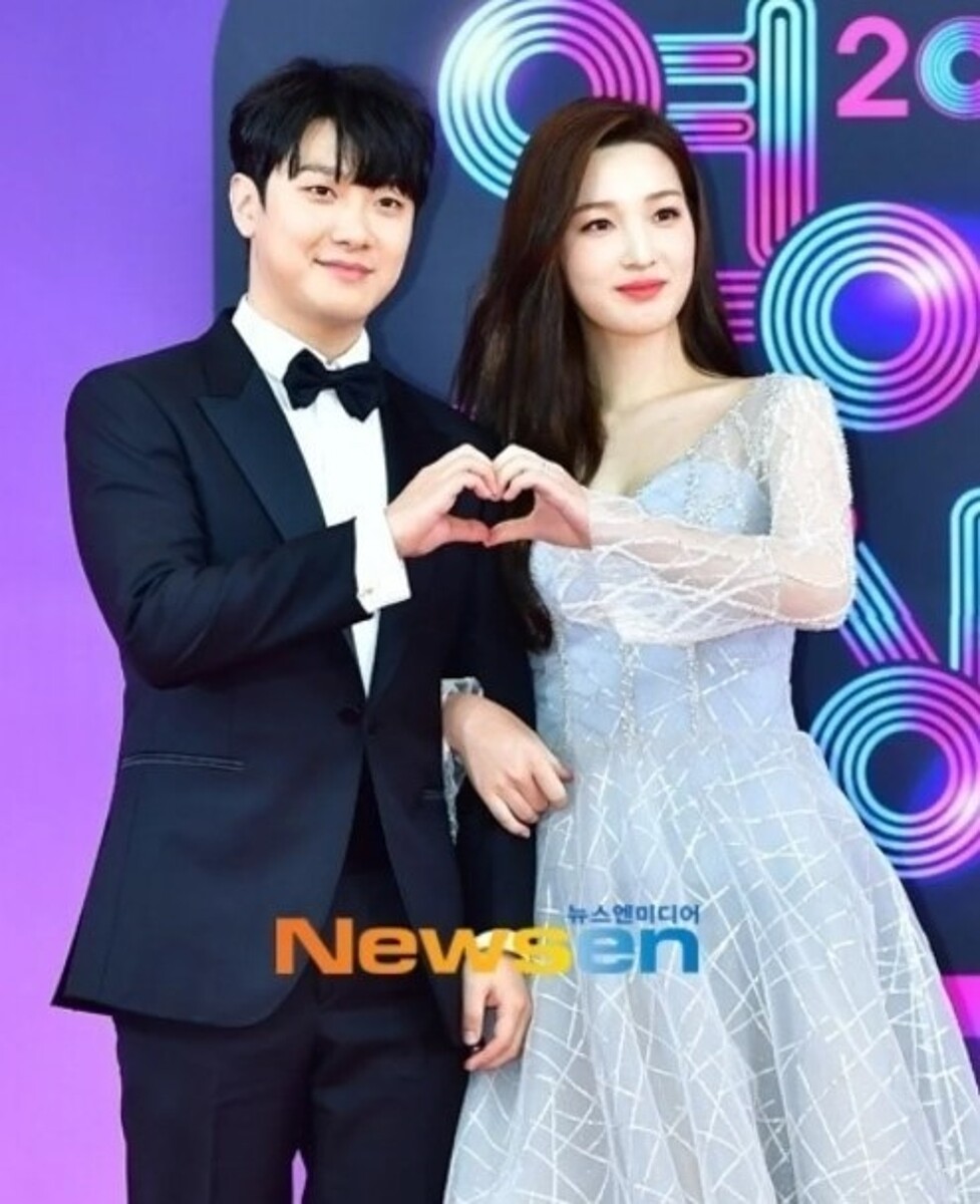 崔敏煥和律喜曾是銀色夫妻。圖/摘自Newsen