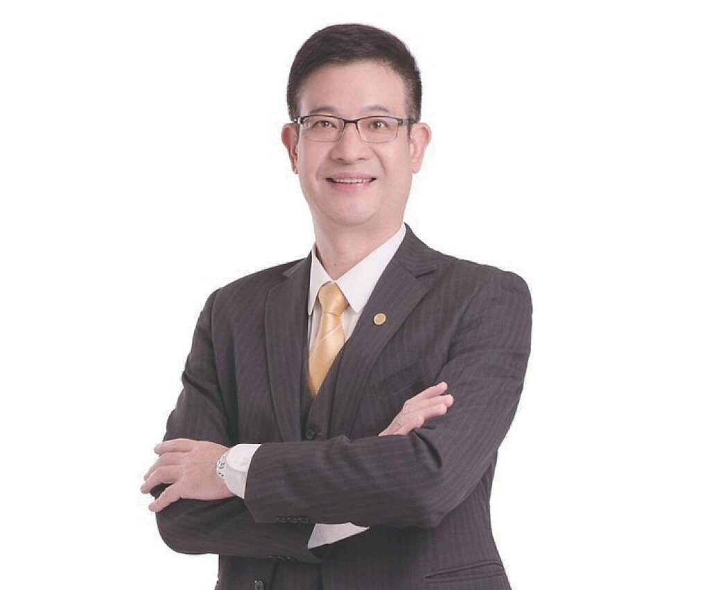 永慶不動產 新竹科園加盟店、新竹星都滙加盟店 協理 陳紹慶
