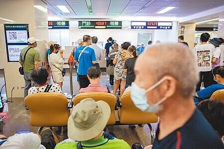 執行門診整合照護計畫的醫院越來越少,醫界直言,推動力道不足,健保支付制度是關鍵。(本報資料照片)