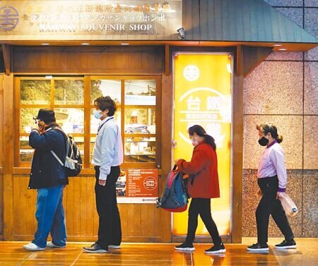 台鐵有「被鐵道耽誤的便當店」封號。圖∕本報資料照片