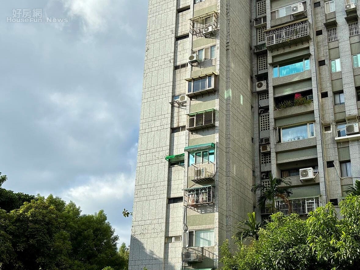 陽臺補登申請更簡單 只需做「這件事」 大樓示意圖,非內文提及物件。圖/好房網News記者黃芸涵攝