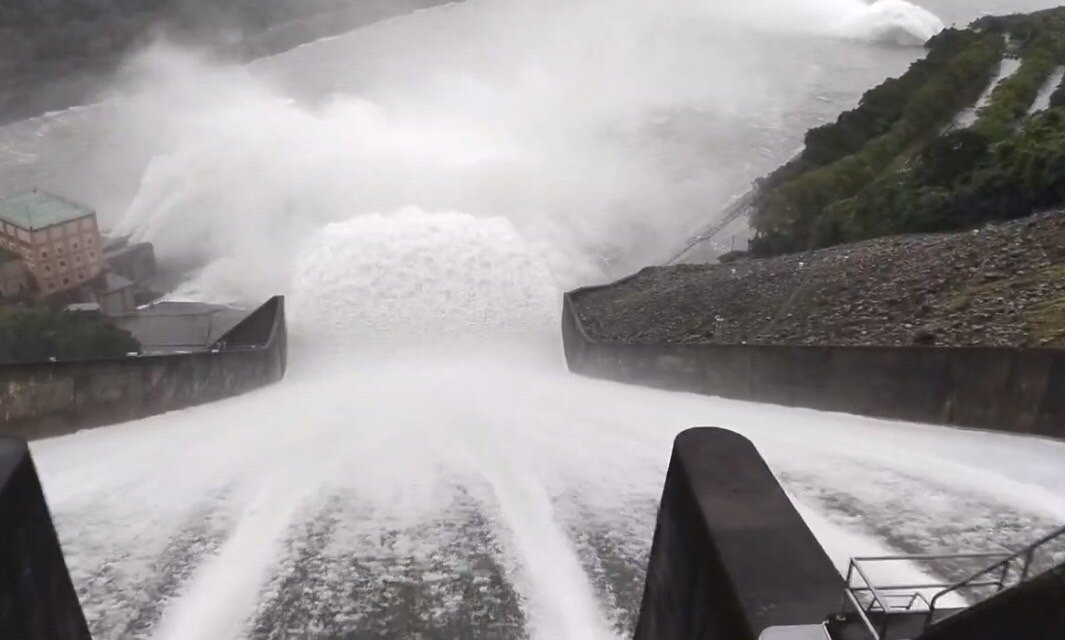 石門水庫洩洪。圖:北水分署提供