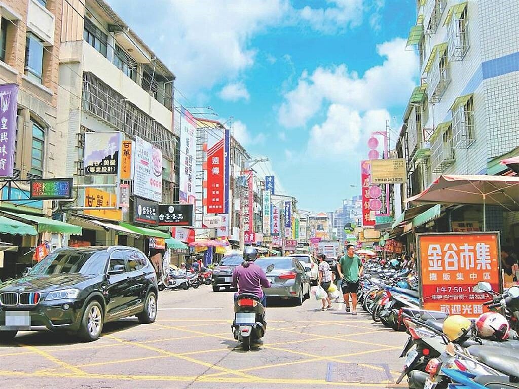 台中市北屯區11期崇德商圈，生活機能成熟，中古屋頗受自住客青睞。圖／業者提供