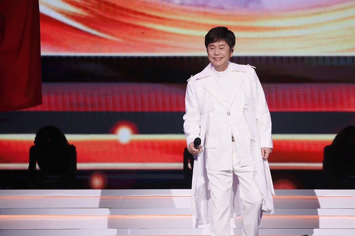 資深藝人黃西田走出負債人生,憑藉演藝事業賺到5套房。圖/截自臉書「黃西田(永遠的小朋友)」
