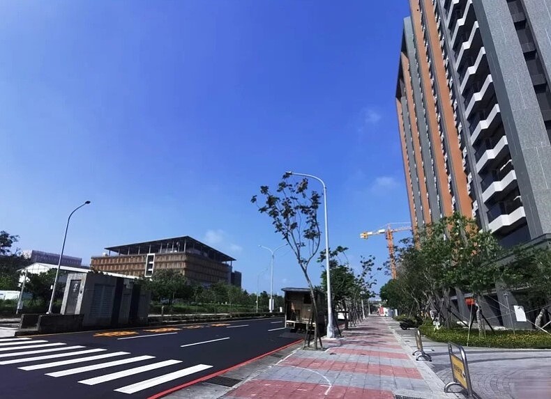 根據台灣房屋集團統計,台南捷運深綠線預定計畫路線,行經歸仁區、永康區、新化區、新市區與善化區,這五大行政區近三年房價已全面上揚。圖/台灣房屋集團趨勢中心提供