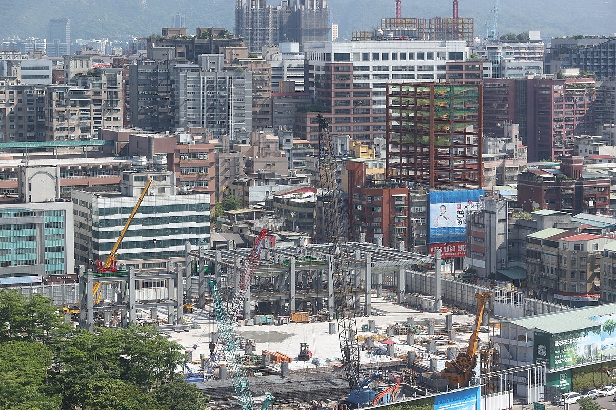 檢方日前對京華城土地聲請假扣押，經鼎越抗告成功，台北地方法院審理後，二度裁准扣押，可抗告。圖／聯合報系資料照