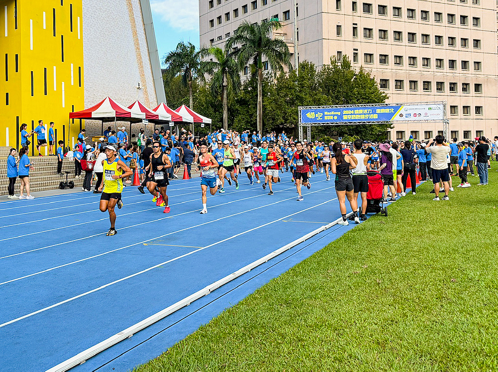 永慶房屋贊助『2024健康活力,運動臺北』貓空路跑健步,在10月27日千名跑者熱血開跑。圖 / 永慶房屋提供