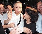 陳佩琪再發文談檢調約談內容　曝光10年間夫妻收入總額