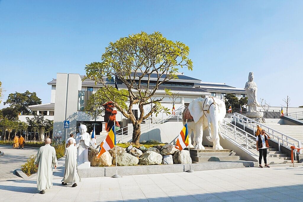 創寺360年的台南市南區竹溪禪寺歷經長達20年的重建10日落成。（台南市政府提供／洪榮志台南傳真）