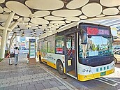 高雄iBus＋上架　查嘸捷運輕軌