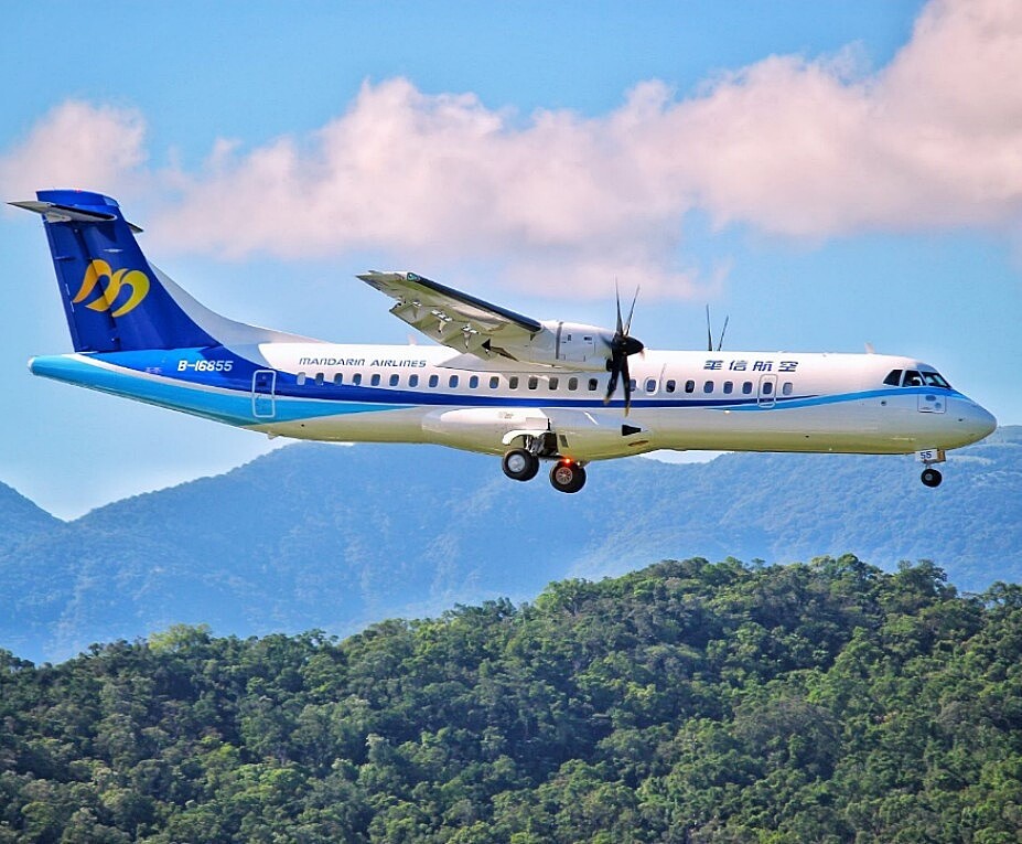 華信航空ATR-72-600客機(圖/資料照片,圖源:華信航空Facebook)
