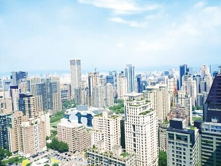 央行陸續推出信用管制措施,使房市前景不明朗,這波房市多頭,不少房貸族以房增貸,或是再借信貸放大操作槓桿。圖∕本報資料照片