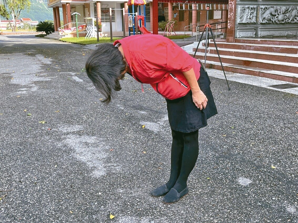 花蓮新城鄉幼吳姓園長昨為教保員不當拉扯幼童道歉。記者王燕華/攝影