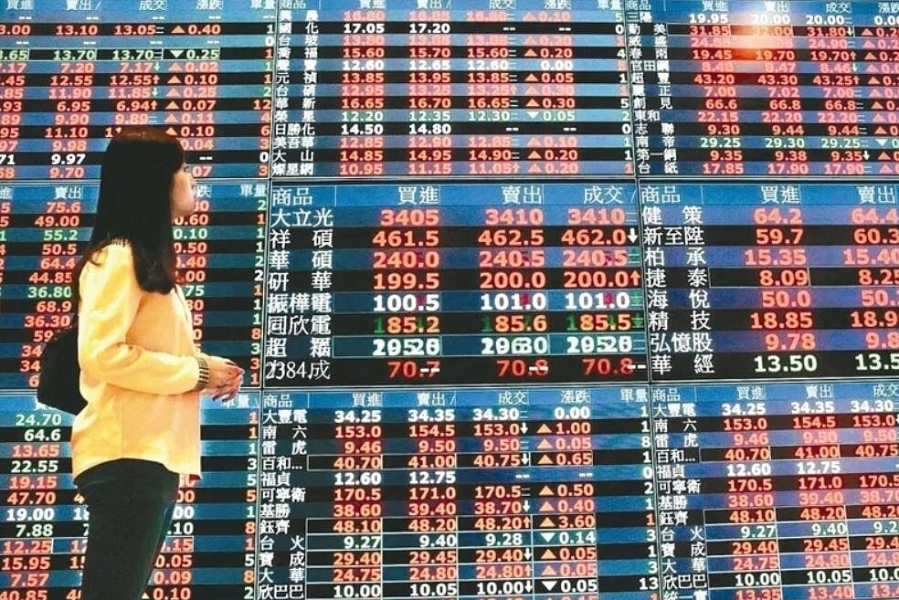 網友討論神達、順達、展達。 聯合報系資料照