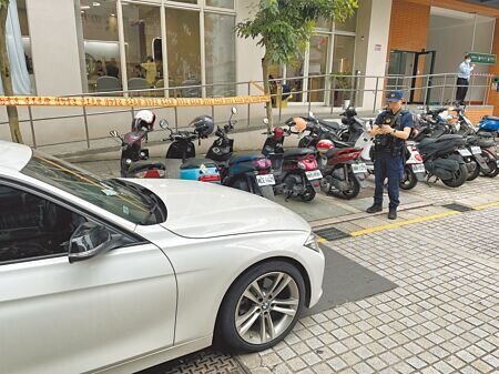 桃園市警察局今年12月1日起交通違規逕舉通知單全面電子化,期減少重複開單及銷單弊端。(廖姮玥攝)