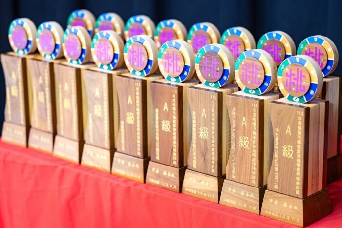 目前桃園營運中的處理機構共有51家,今年共有17家廢棄物處理機構榮獲「A級」殊榮。圖:市府提供