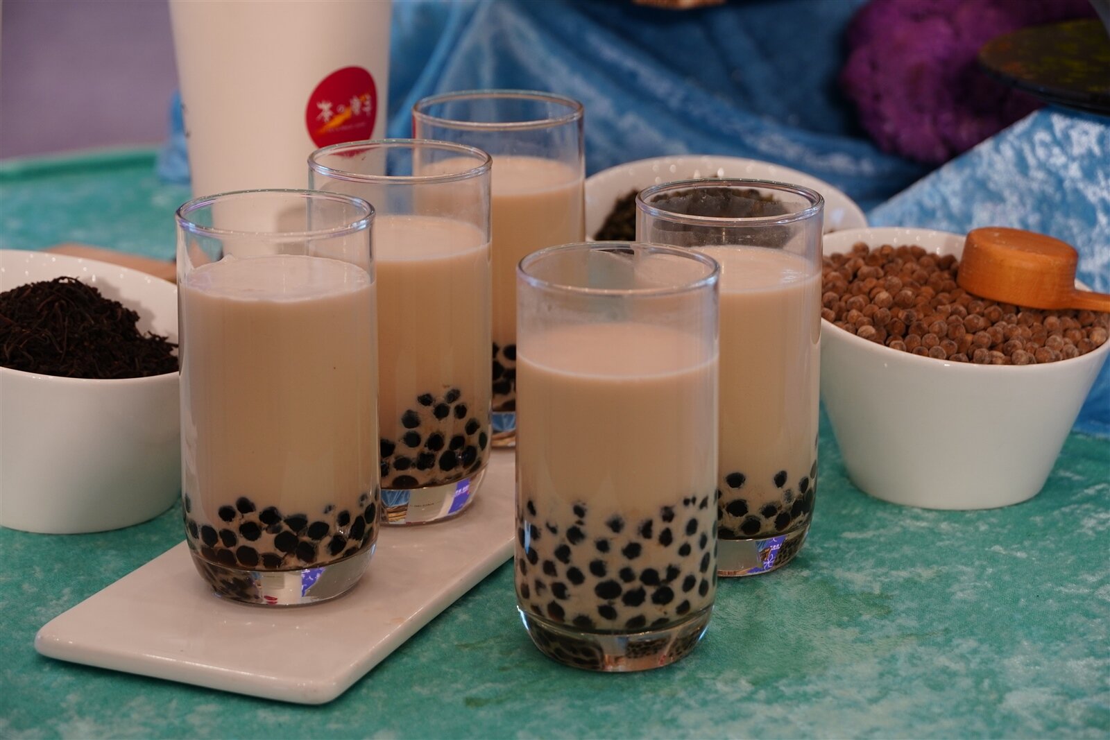 坊間流傳「喝早餐店的冰奶茶,必拉肚子」,營養師許惠玉指出,這種情況並不多見。本報資料照片