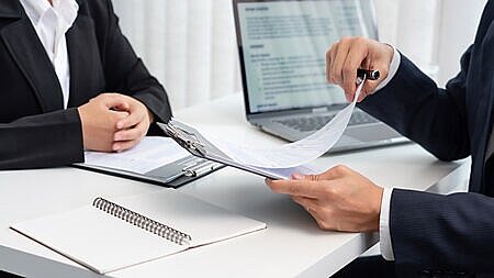 
富邦產險電動車專屬保單三大附加險從即日起可以網路投保，旺旺友聯產險推出新傷害險，讓新住民、移工也可投保。圖∕本報資料照片
