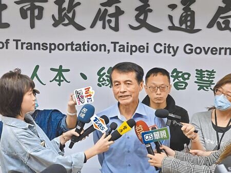 台北市政府跨年活動強碰在台北大巨蛋開演唱會的天后張惠妹,北市交通局長謝銘鴻5日表示,不干涉阿妹演唱時間長短。(劉彥宜攝)