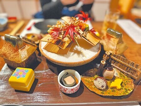 日本「山喜溫泉旅館」為旅人提供視覺與味覺兼具的極致美味料理。圖/中國時報記者洪秀瑛攝