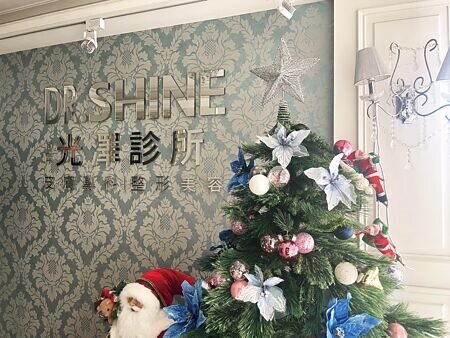 
1名女子在北市光澤診所南西店接受電波拉皮療程，卻在麻醉後血氧濃度不穩、意識不清，經送醫搶救不治。（劉彥宜攝）
