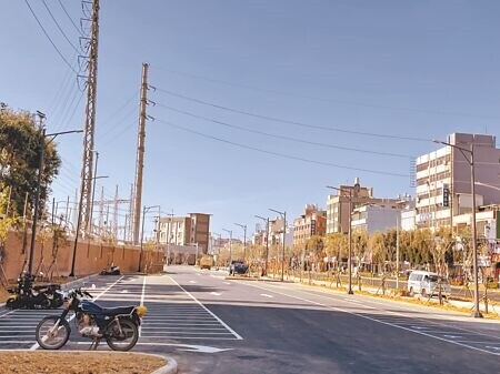 
桃園市政府執行中壢運動公園區段徵收工程，在區域內規畫3處公有停車場，預計提供逾200席汽車格及196席機車格，目前正辦理驗收點交階段，預估2025年1月20號開放使用。（呂筱蟬攝）
