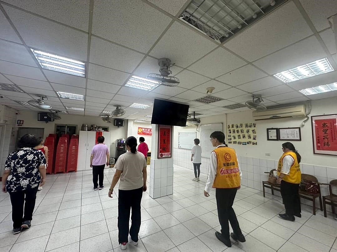 樂利里健康操課程。（圖／土城樂生活Ｘ有你有我）