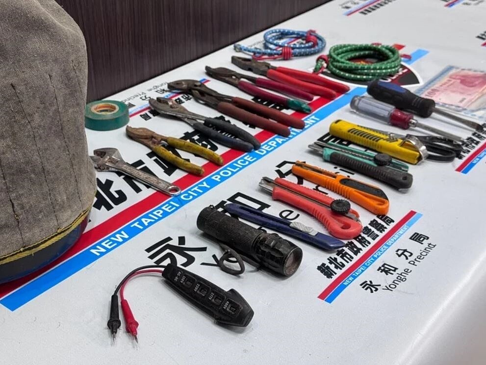 冷氣團南下全台低溫急凍,新北市有民眾洗澡竟全是冷水,檢查一看才知屋後熱水器被偷,怒報案,永和警逮朱姓慣竊。記者王長鼎/翻攝