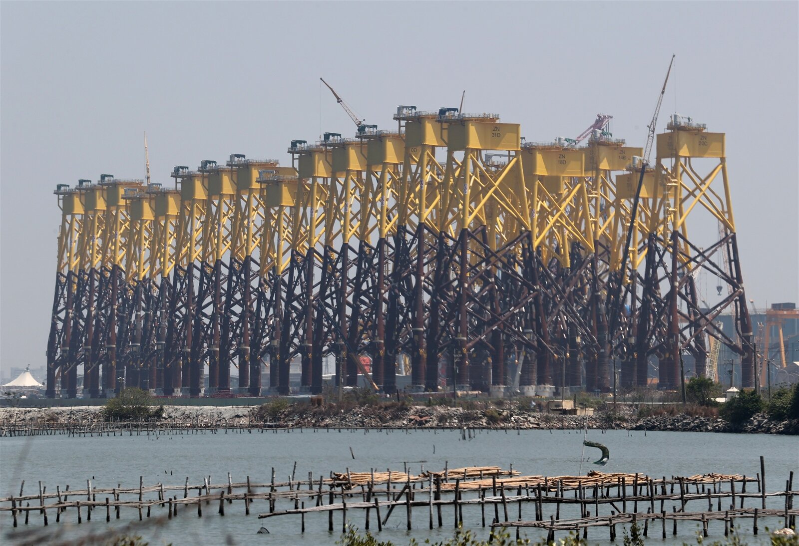 中鋼公司2018年4月在高雄興達港成立興達海基公司傳出慘虧,中鋼證實評估轉型。本報資料照片